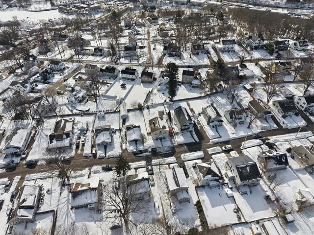 54 Edgemont Rd, Braintree, MA 02184