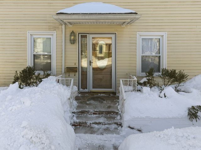 54 Edgemont Rd, Braintree, MA 02184