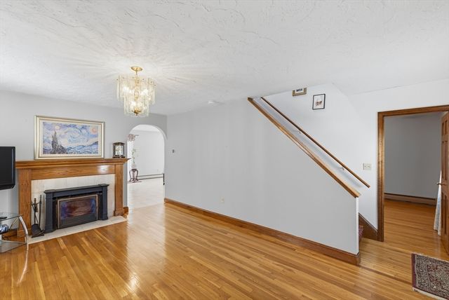 54 Edgemont Rd, Braintree, MA 02184