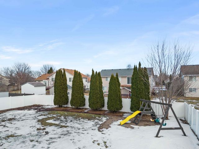 18704 Easton Avenue, Farmington, MN 55024