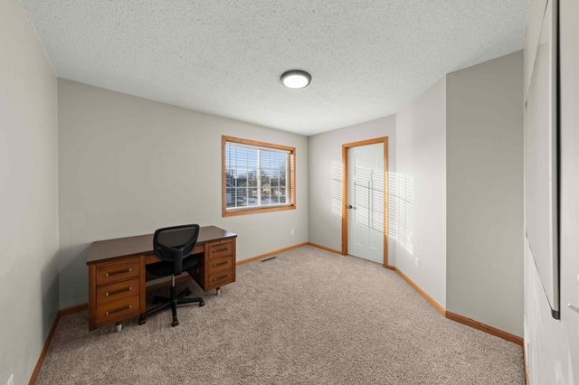 18704 Easton Avenue, Farmington, MN 55024