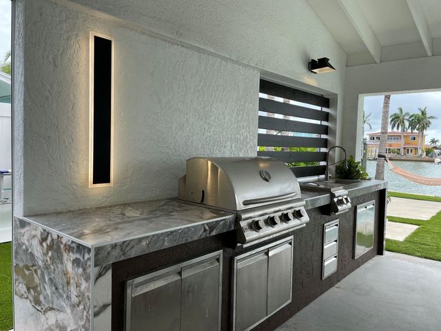 11180 9TH STREET E, Treasure Island, FL 33706