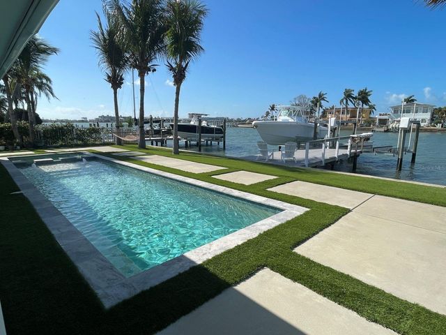11180 9TH STREET E, Treasure Island, FL 33706