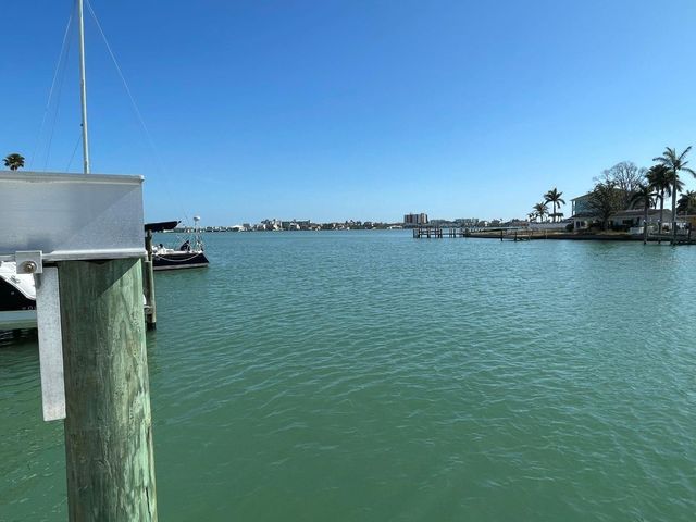 11180 9TH STREET E, Treasure Island, FL 33706