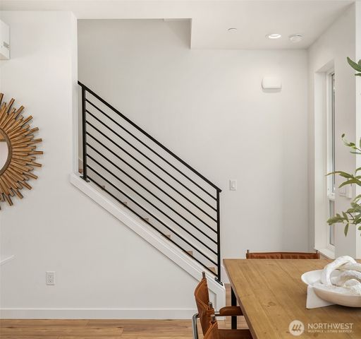 223 NE 75th Street, Seattle, WA 98115