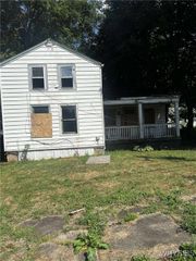 2313 15th Street, Niagara Falls, NY 14305