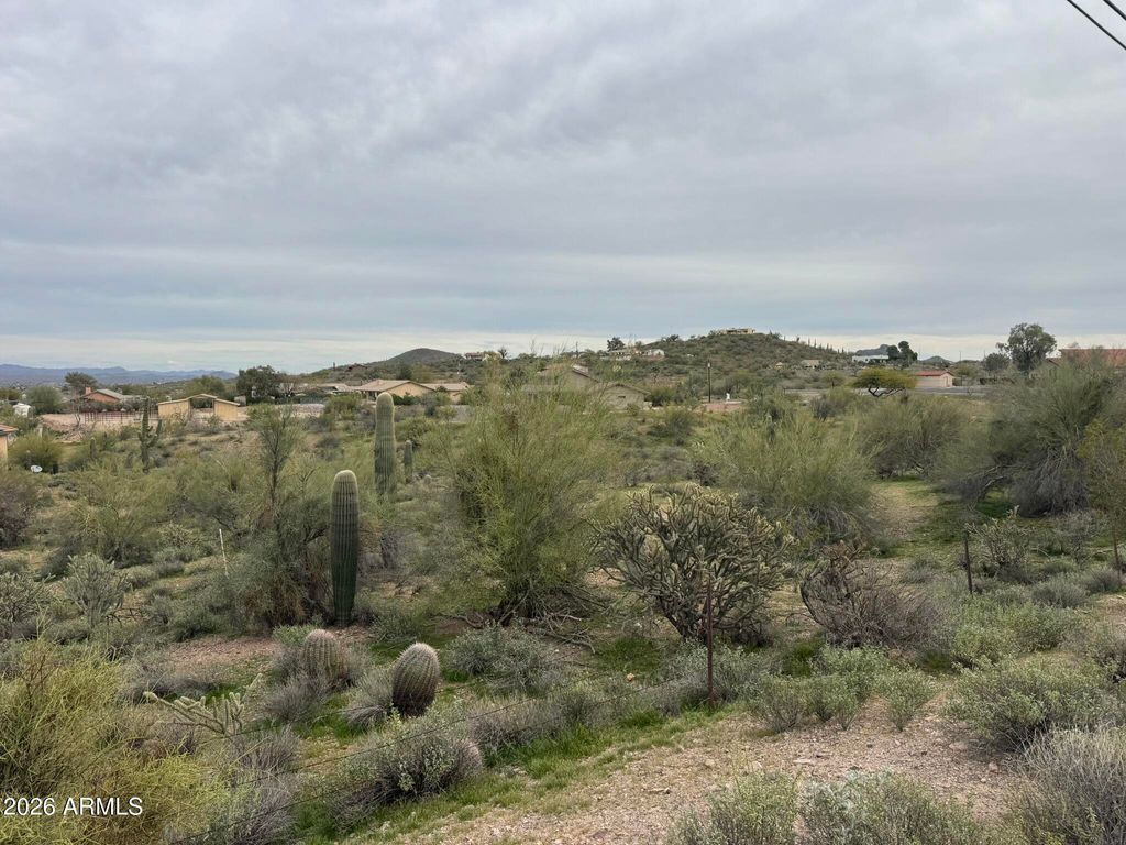 Image 1 of property listing at 00XXA Falcon Drive 33, Wickenburg, AZ 85390