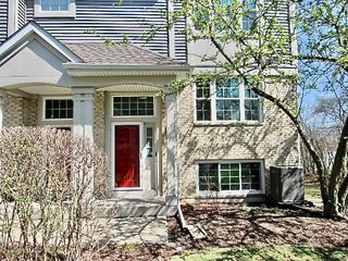 2667 Woodmere Drive 2667, Darien, IL 60561