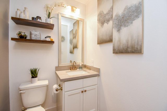 23620 Olive Creek Lane, New Caney, TX 77357