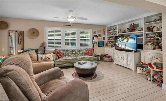 1600 Mandarin RD, Naples, FL 34102