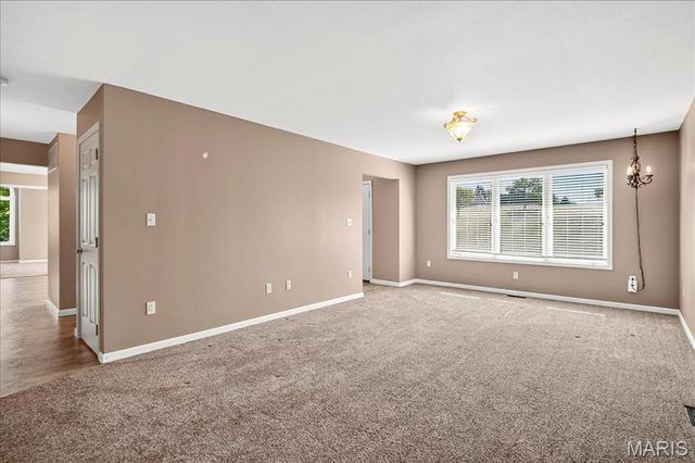 3567 Sweet Briar Lane, Columbia, IL 62236