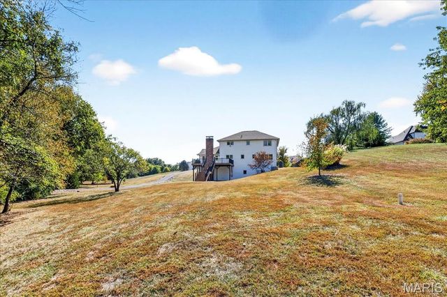 3567 Sweet Briar Lane, Columbia, IL 62236