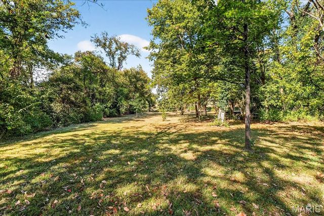 3567 Sweet Briar Lane, Columbia, IL 62236