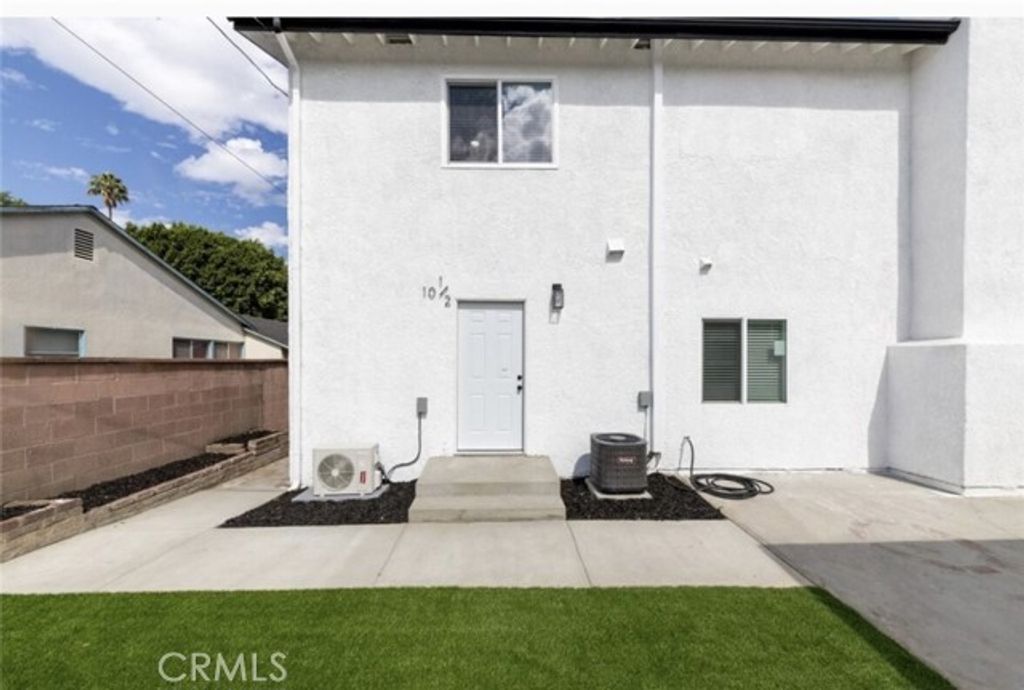 10 W Trafford Street, Long Beach, CA 90805