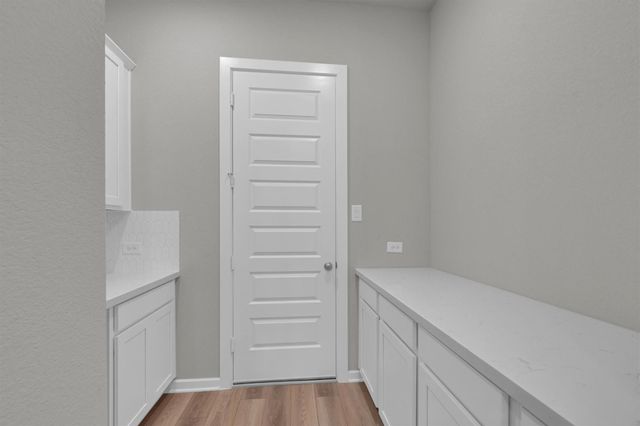 356 Summer Place Drive, Montgomery, TX 77356