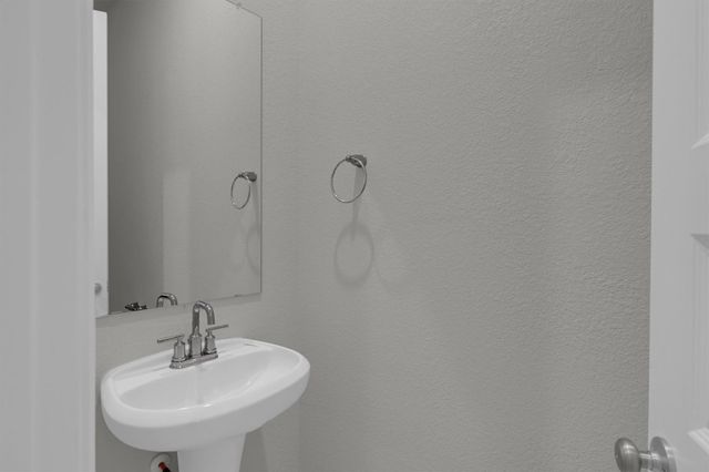 356 Summer Place Drive, Montgomery, TX 77356