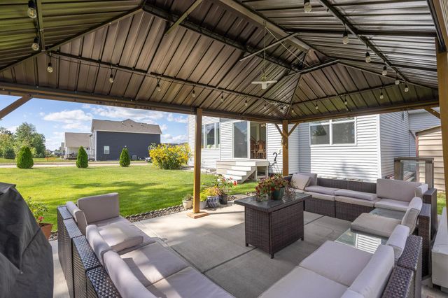 4610 131st Avenue NE, Blaine, MN 55449