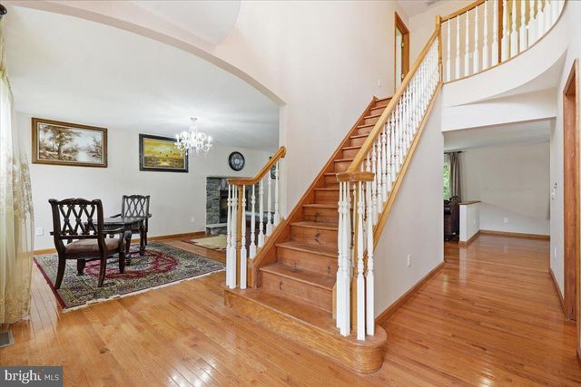 63 FOX HILL RD, Albrightsville, PA 18210