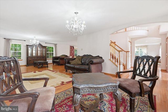 63 FOX HILL RD, Albrightsville, PA 18210