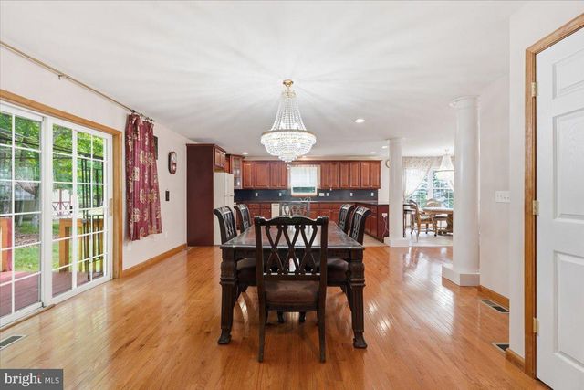 63 FOX HILL RD, Albrightsville, PA 18210
