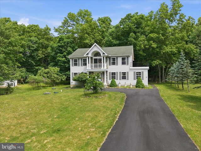 63 FOX HILL RD, Albrightsville, PA 18210
