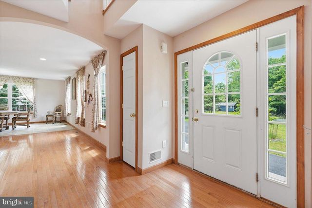 63 FOX HILL RD, Albrightsville, PA 18210