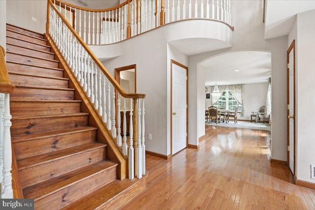 63 FOX HILL RD, Albrightsville, PA 18210