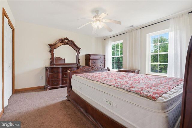 63 FOX HILL RD, Albrightsville, PA 18210