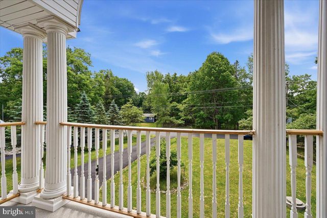 63 FOX HILL RD, Albrightsville, PA 18210