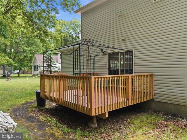 63 FOX HILL RD, Albrightsville, PA 18210