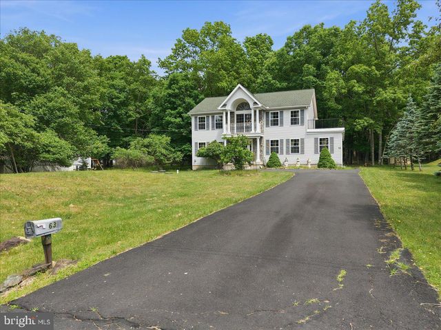 63 FOX HILL RD, Albrightsville, PA 18210