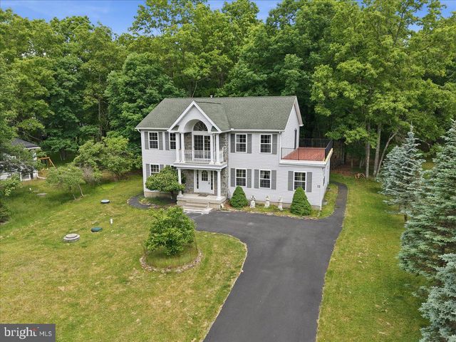 63 FOX HILL RD, Albrightsville, PA 18210