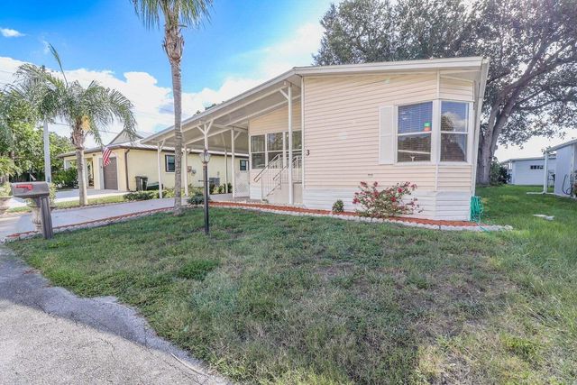 3 Espanola Lane, Port St. Lucie, Port St Lucie, FL 34952