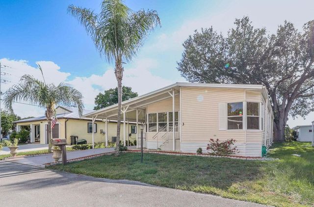 3 Espanola Lane, Port St. Lucie, Port St Lucie, FL 34952