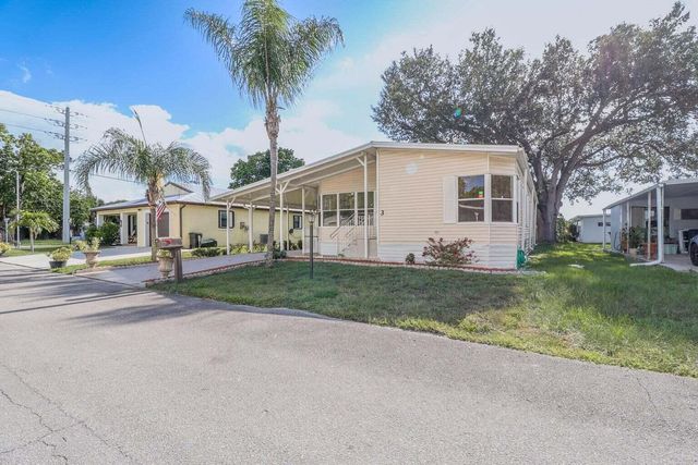 3 Espanola Lane, Port St. Lucie, Port St Lucie, FL 34952