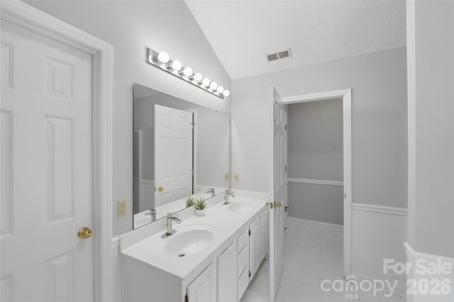 5038 Scaleybark Court, Indian Trail, NC 28079