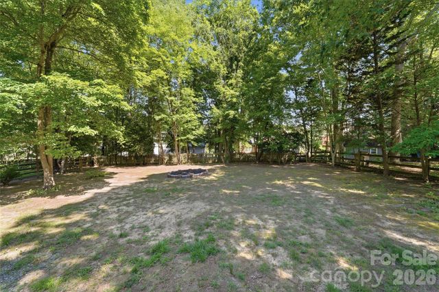 5038 Scaleybark Court, Indian Trail, NC 28079