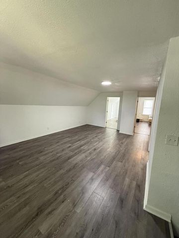 2667 N 36th STREET, Milwaukee, WI 53210