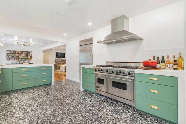 265 Rilyn Drive, West Palm Beach, FL 33405