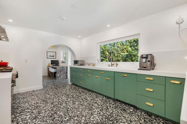 265 Rilyn Drive, West Palm Beach, FL 33405