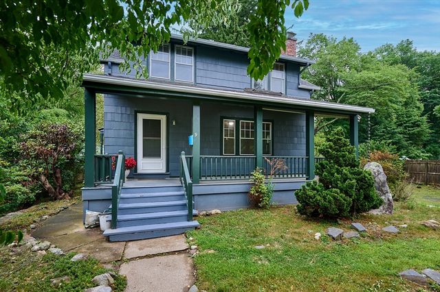 9 Mcclure St, Amherst, MA 01002