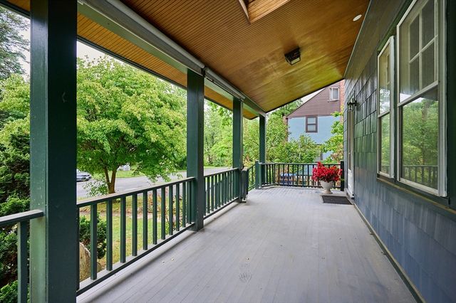 9 Mcclure St, Amherst, MA 01002