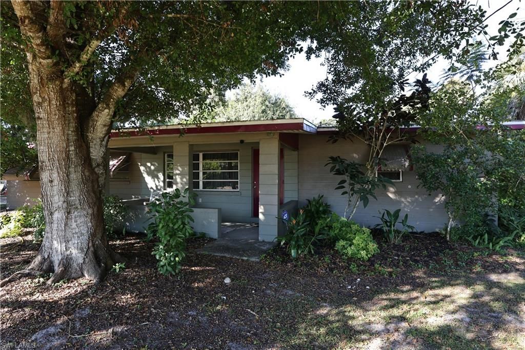 253 W Mariana AVE, NORTH FORT MYERS, FL 33903 — photo 3