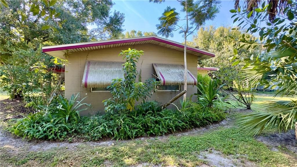 253 W Mariana AVE, NORTH FORT MYERS, FL 33903 — photo 4
