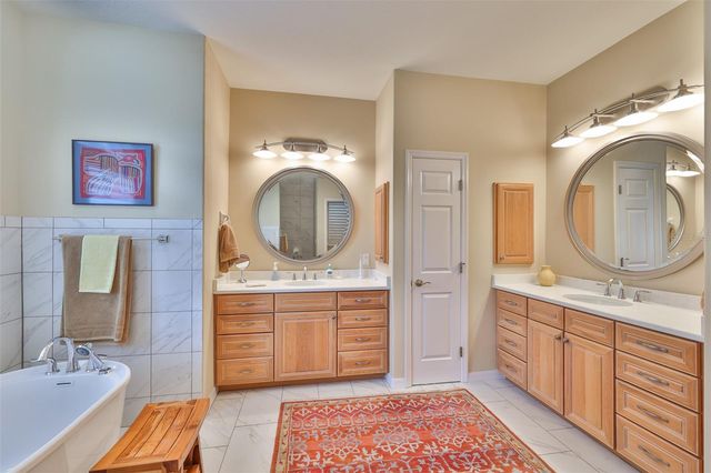 11 GRANDIFLORAS COURT, Homosassa, FL 34446