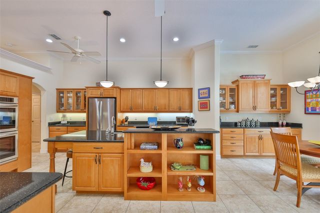 11 GRANDIFLORAS COURT, Homosassa, FL 34446