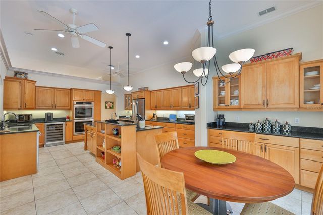 11 GRANDIFLORAS COURT, Homosassa, FL 34446