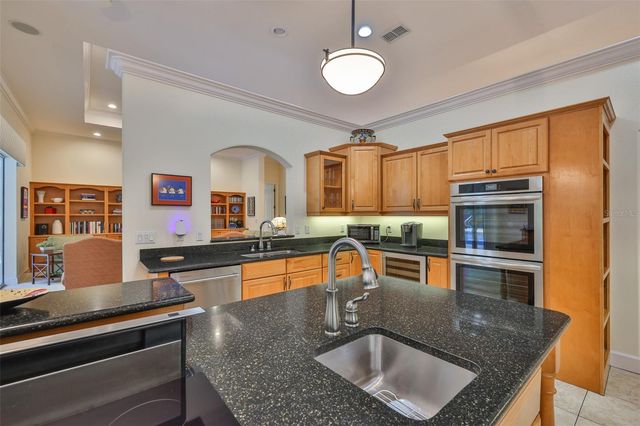 11 GRANDIFLORAS COURT, Homosassa, FL 34446