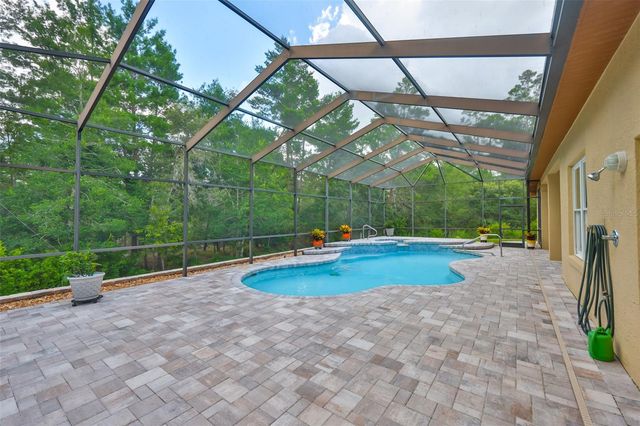 11 GRANDIFLORAS COURT, Homosassa, FL 34446