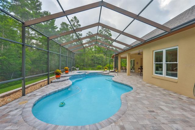 11 GRANDIFLORAS COURT, Homosassa, FL 34446